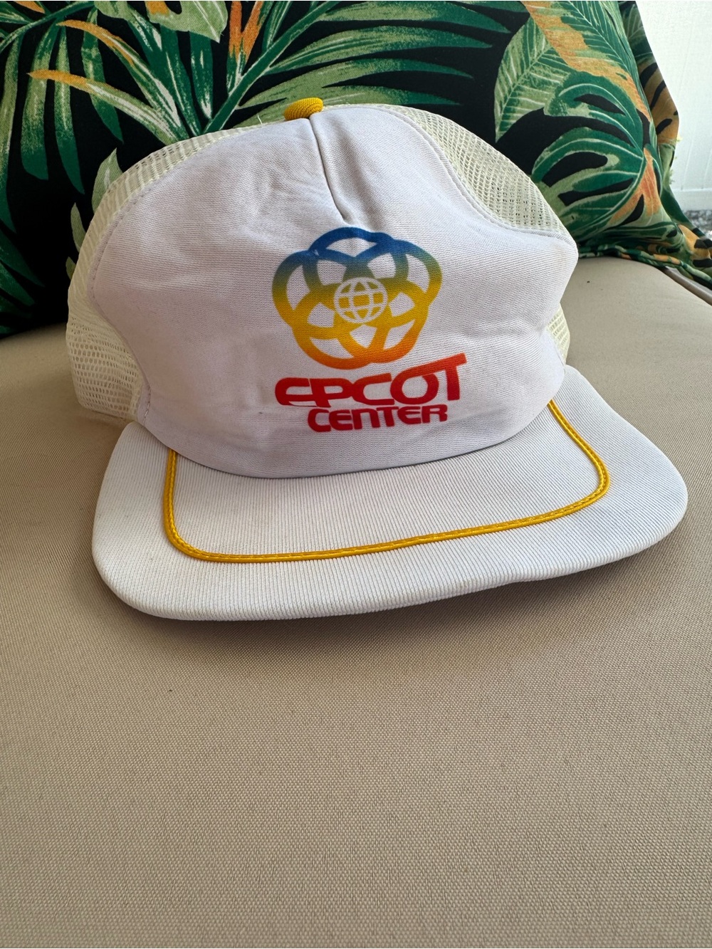 VTG 1982 Disney Epcot Center Hat Walt Disney Productions Snapback New Era USA